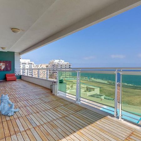 Seafront Apartment In Sliema With Pool, Upmarket Complex Extérieur photo